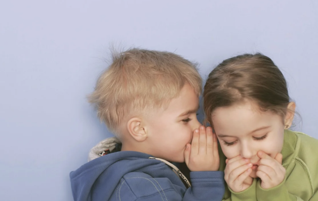 Des mots pour grandir : soutenir la communication avec l'enfant